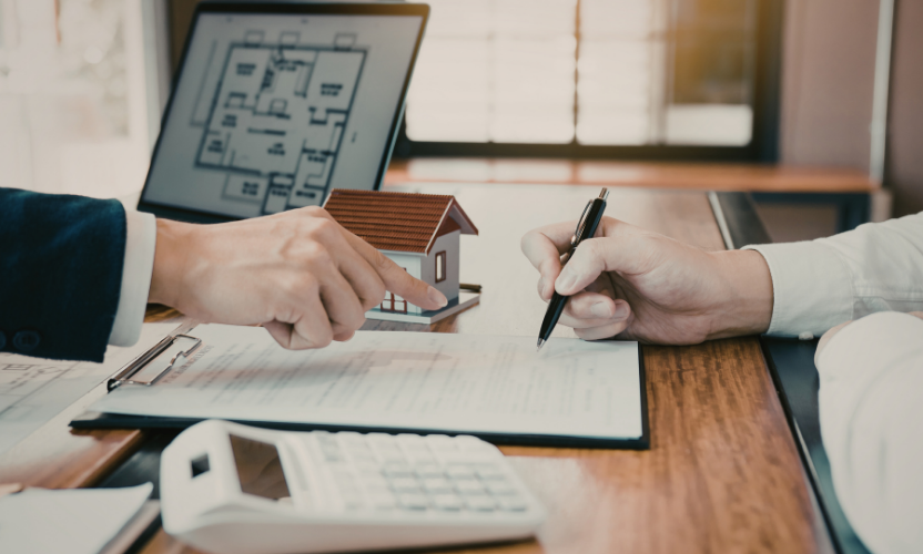 Comparing online and high street estate agents in the UK